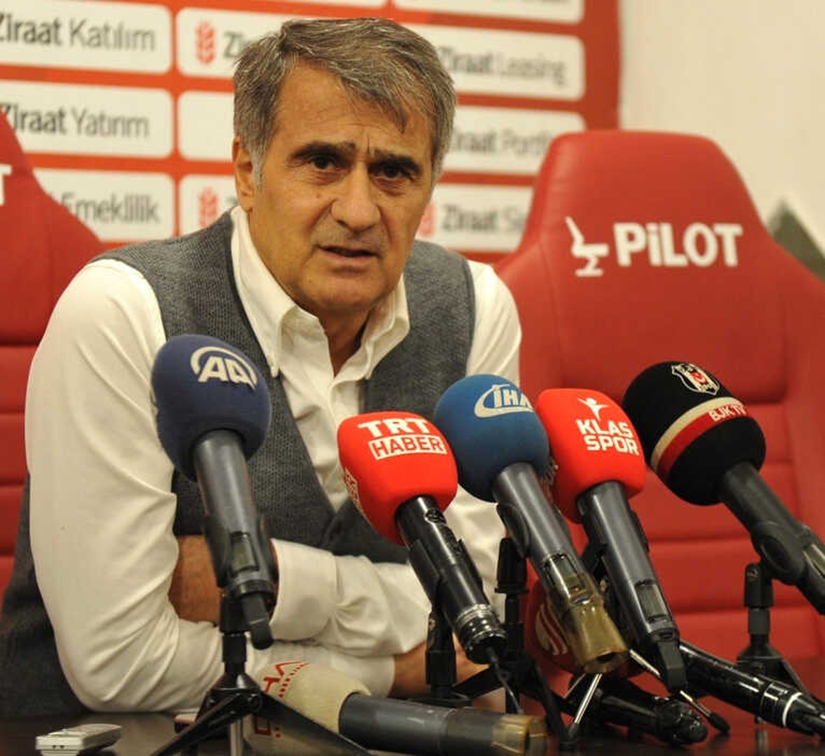 Şenol Güneş: "Zor Döneme Geçerken İstediğimiz Seviyenin Altındayız"