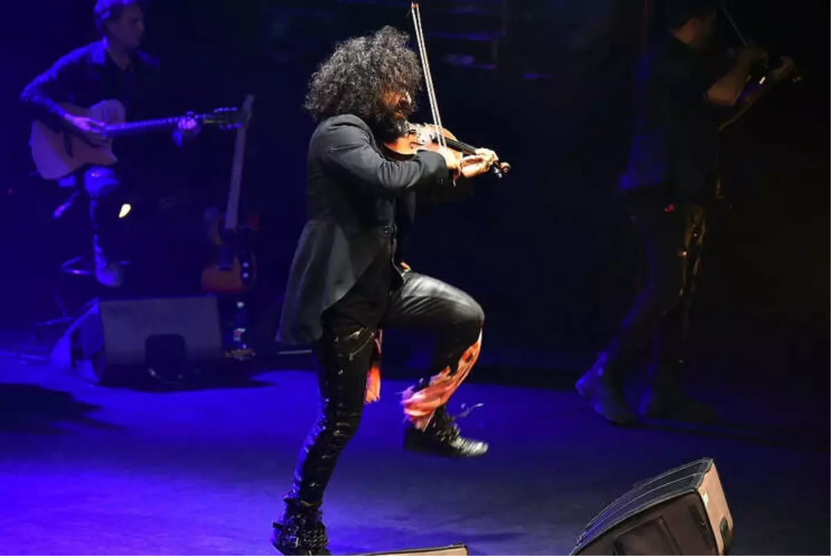 Ara Malikian İzmir\'de Konser Verdi