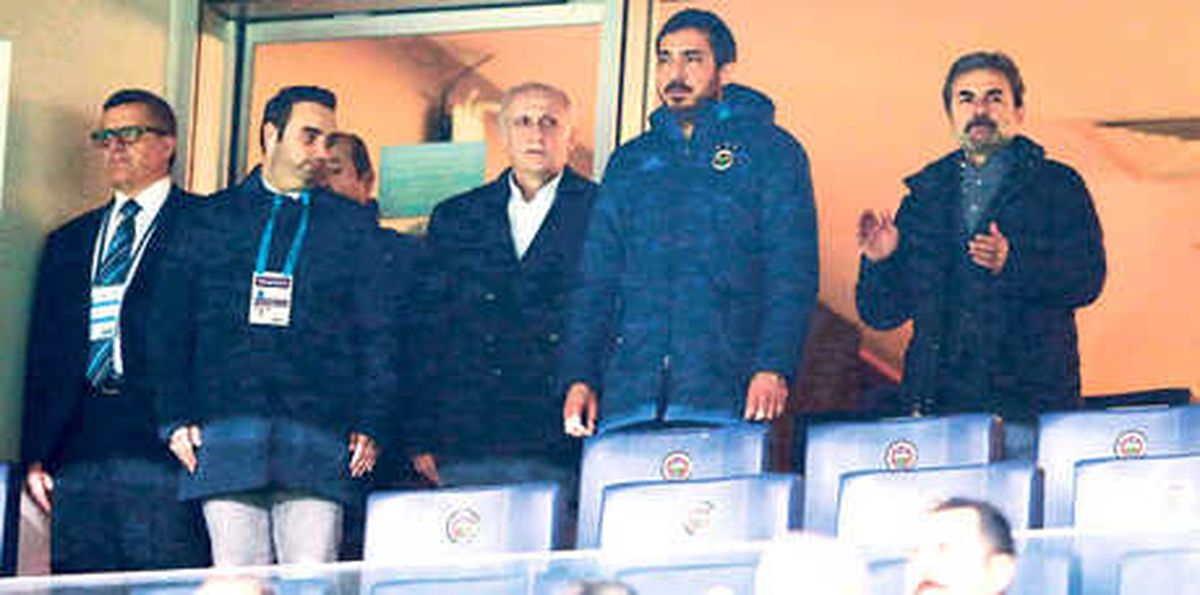 Aykut Kocaman Tribünde!