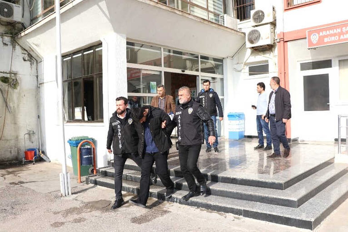 Bar İşletmecileri Silahla Çatıştı, Müşteri Hayatını Kaybetti