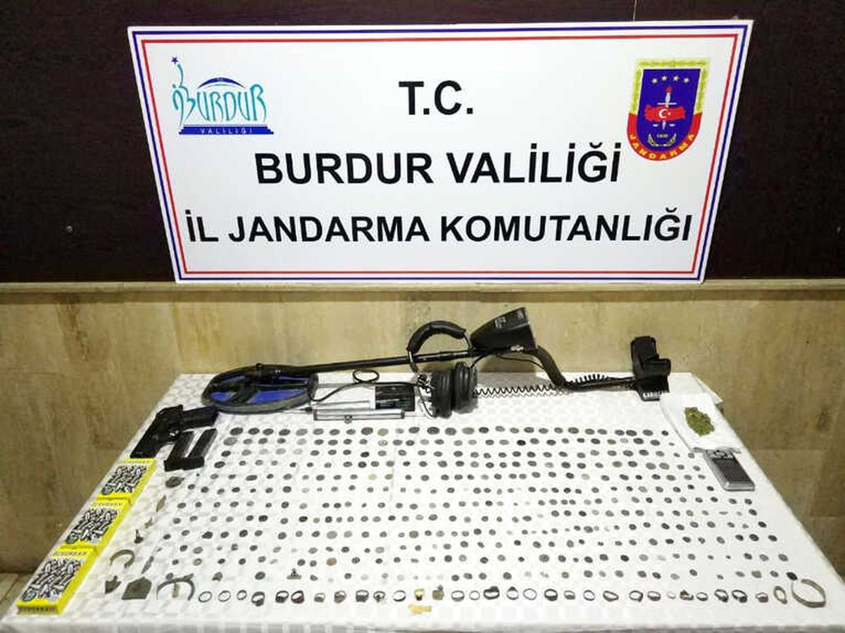 Burdur\'da Tarihi Eser Operasyonu