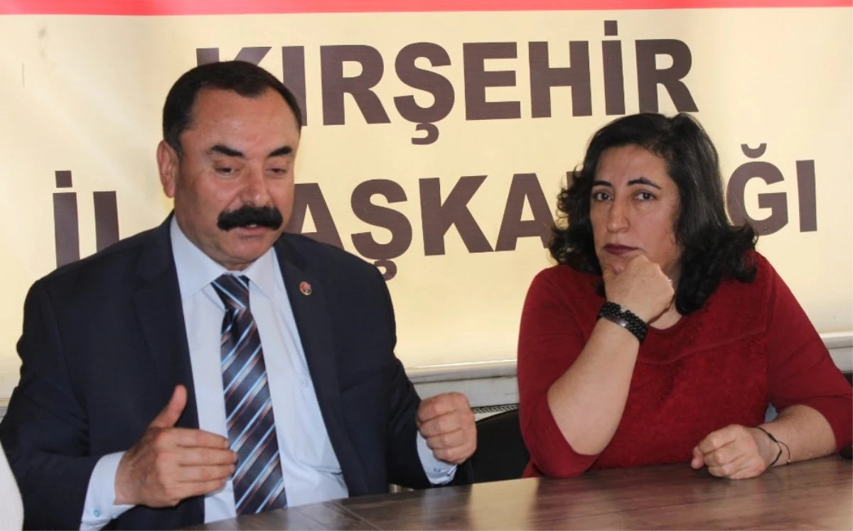 CHP Kırşehir Kadın Kolları Başkanı Yenidünya, Kadın Kolları Genel Başkanlığına Adaylığını Açıkladı
