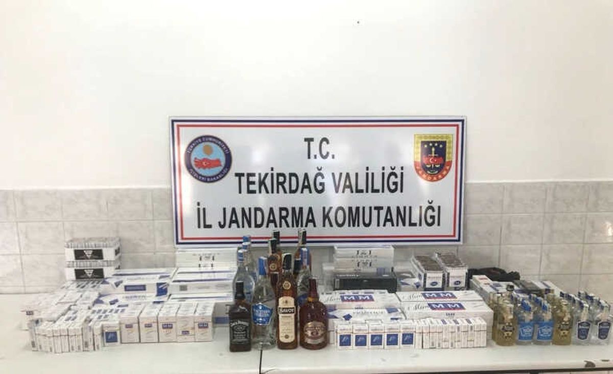 Çorlu\'da Jandarmadan Kaçak İçki ve Sigara Operasyonu
