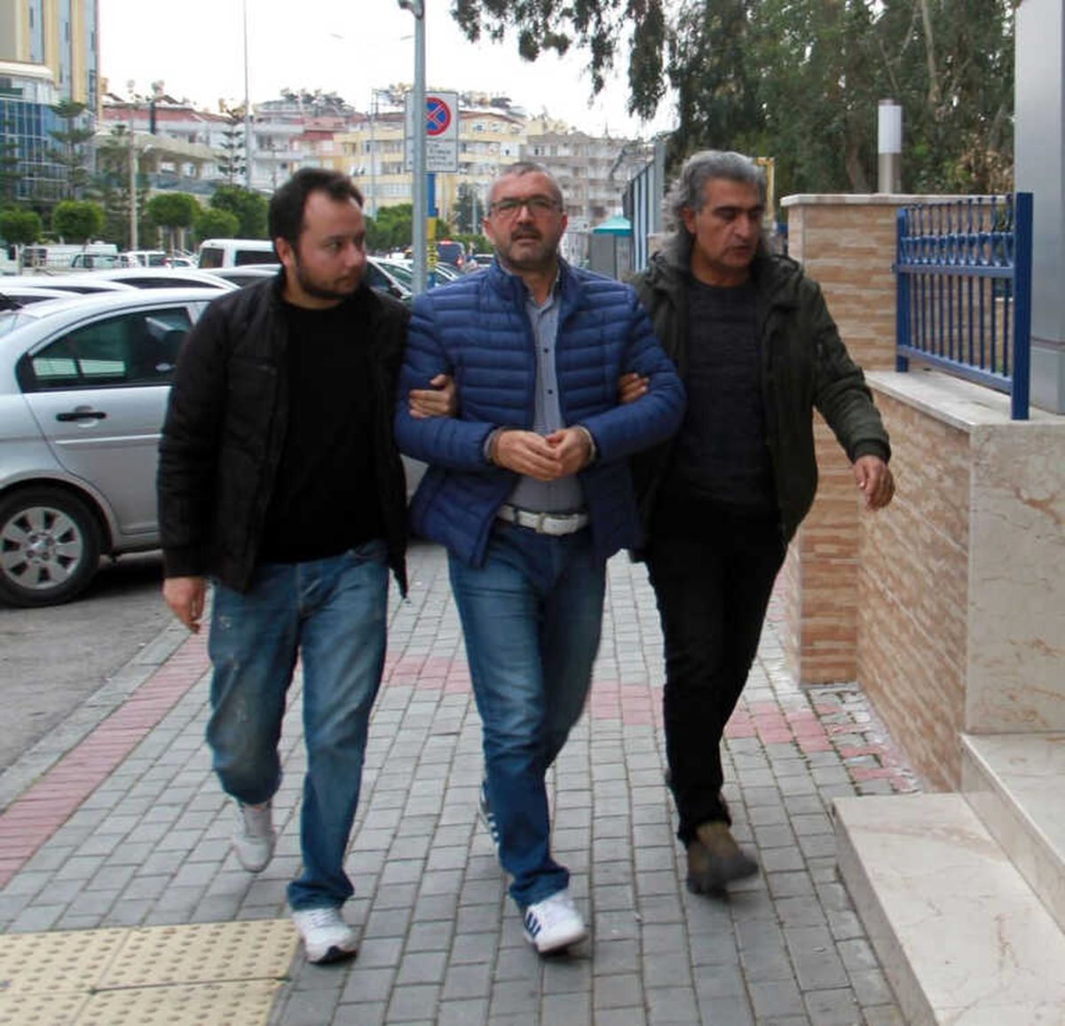 Fetö Şüphelisi Olarak Gözaltına Alınan Eski Belediye Başkanı Serbest Bırakıldı