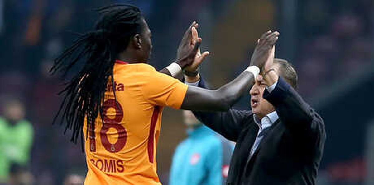 Gomis: "Hoca Kulağımı Çekti, Bana Bir Baba Gibi Yaklaştı"