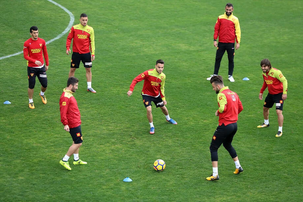Göztepe\'de Osmanlıspor Maçı Hazırlıkları