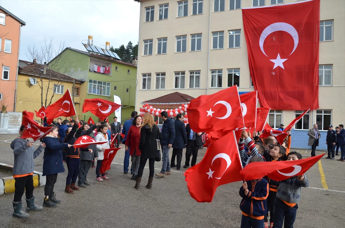 Kastamonu\'da Şehit Polisin İsmi Kütüphaneye Verildi