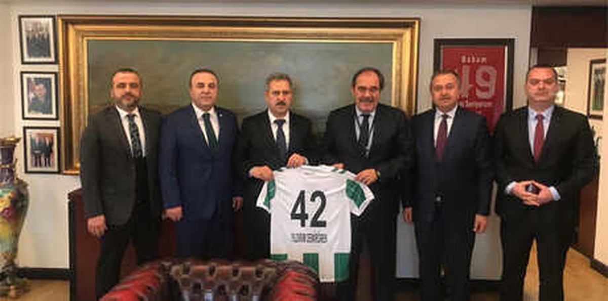 Konyaspor Yönetiminden Tff\'ye Ziyaret