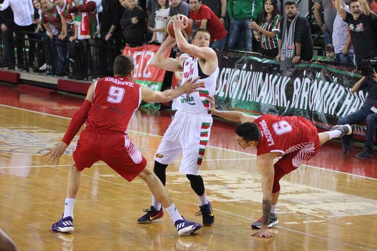 Pınar Karşıyaka Monaco\'yo Devirdi