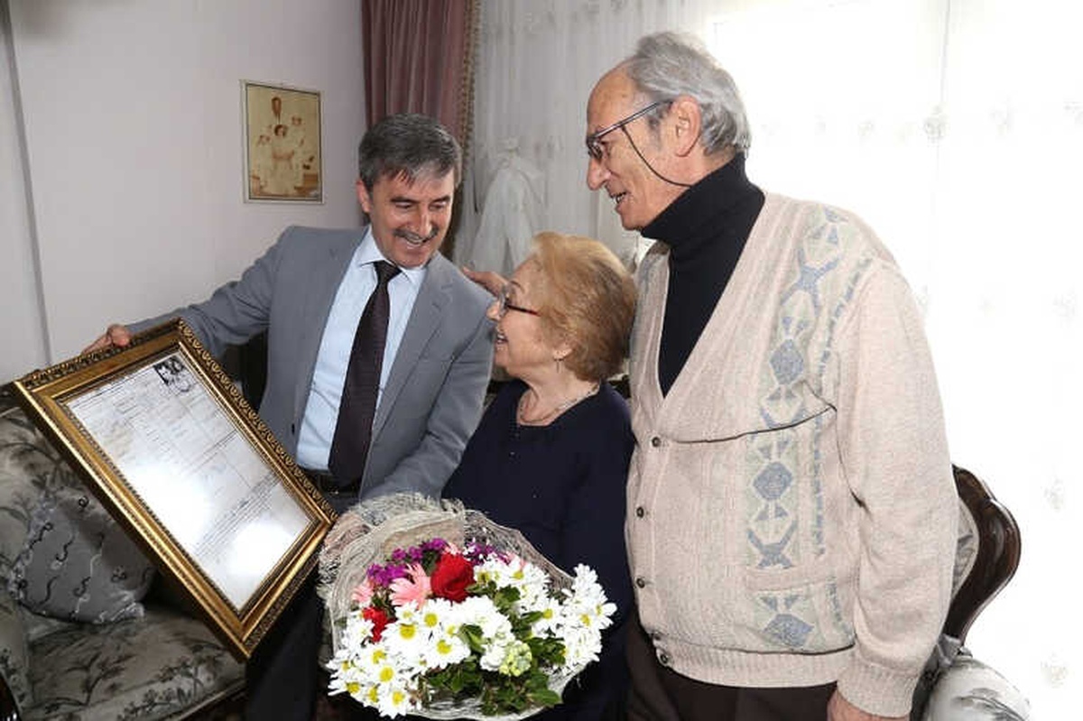 50 Yıllık Çifti Şaşırtan Ziyaret