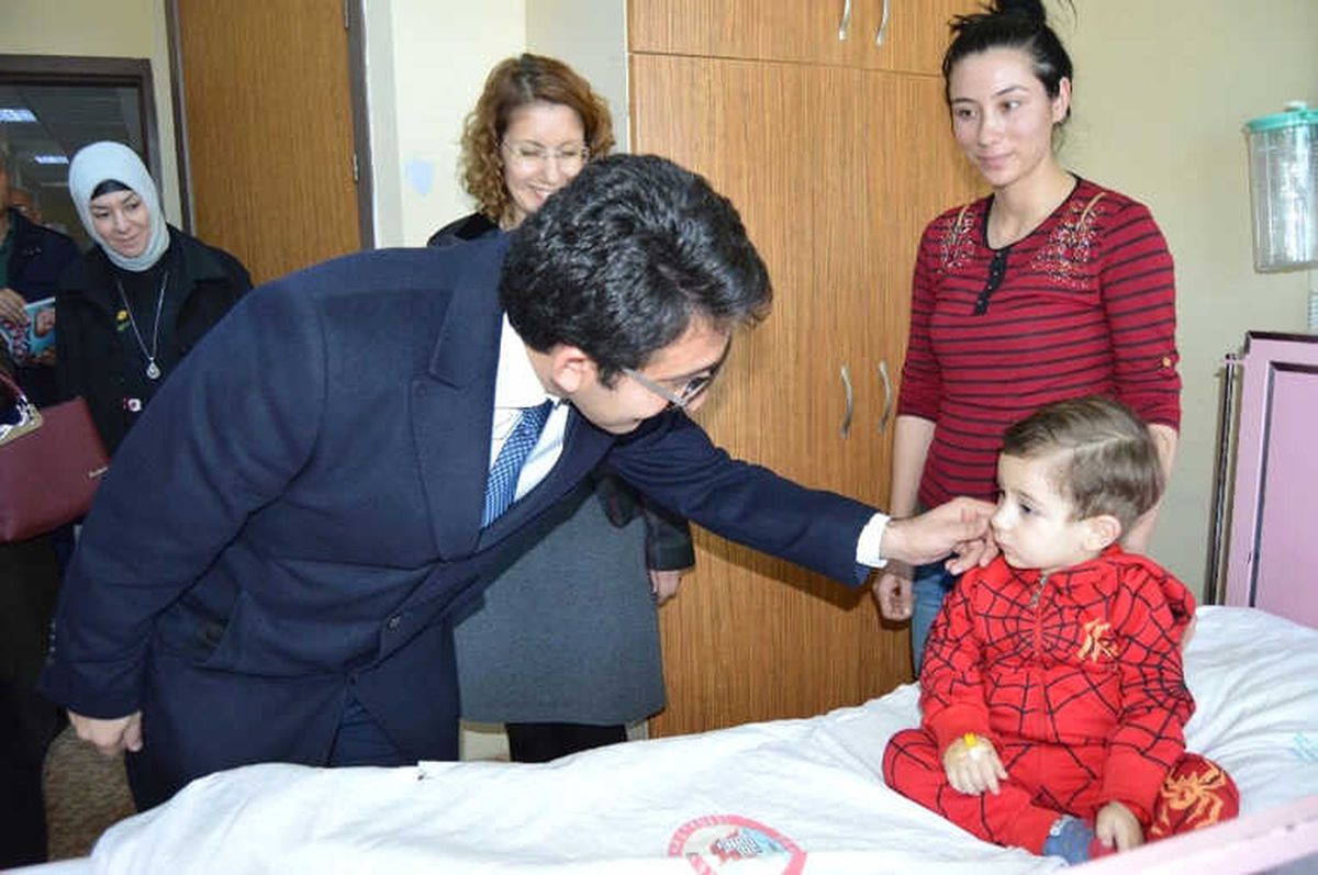 AK Parti\'den Hasta Ziyareti
