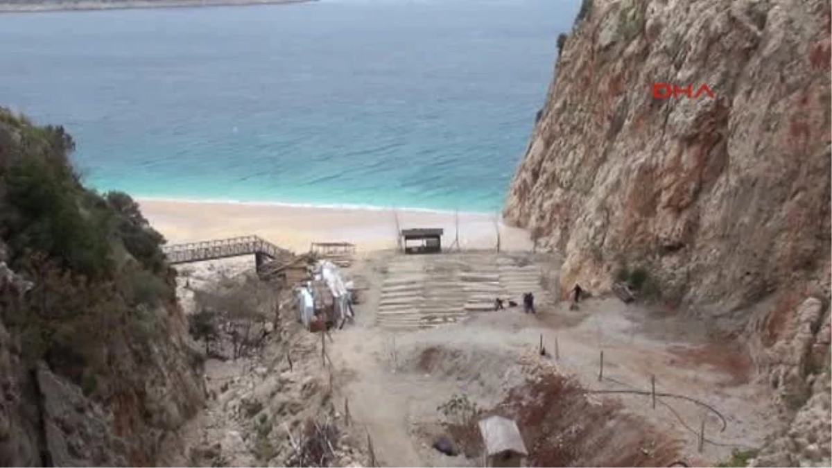 Antalya Başkan Kocaer Kaputaş Plajı\'nda 1 Gram Beton Kullanılmadı