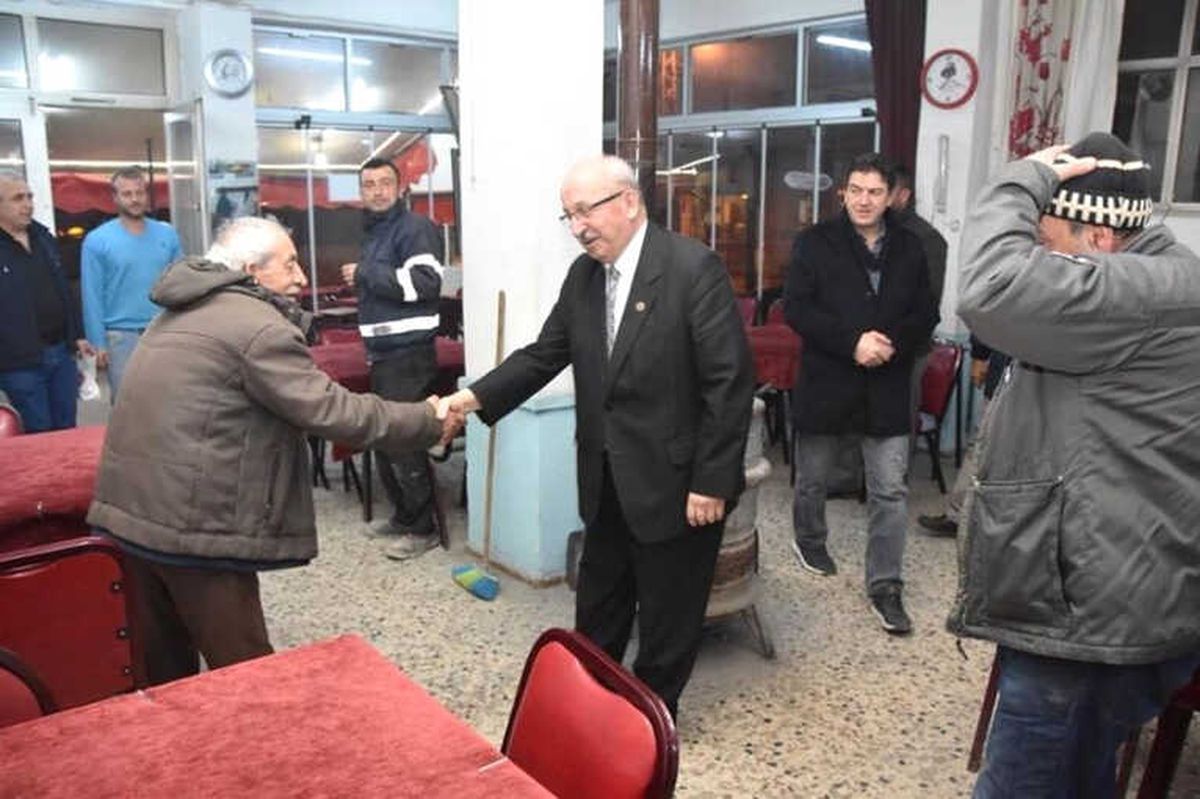 Başkan Albayrak Süleymanpaşa ve Şarköy\'de Esnaf ve Vatandaşlarla Bir Araya Geldi
