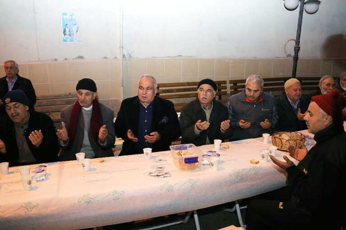 Belediyeden Cami Cemaatine Çorba İkramı