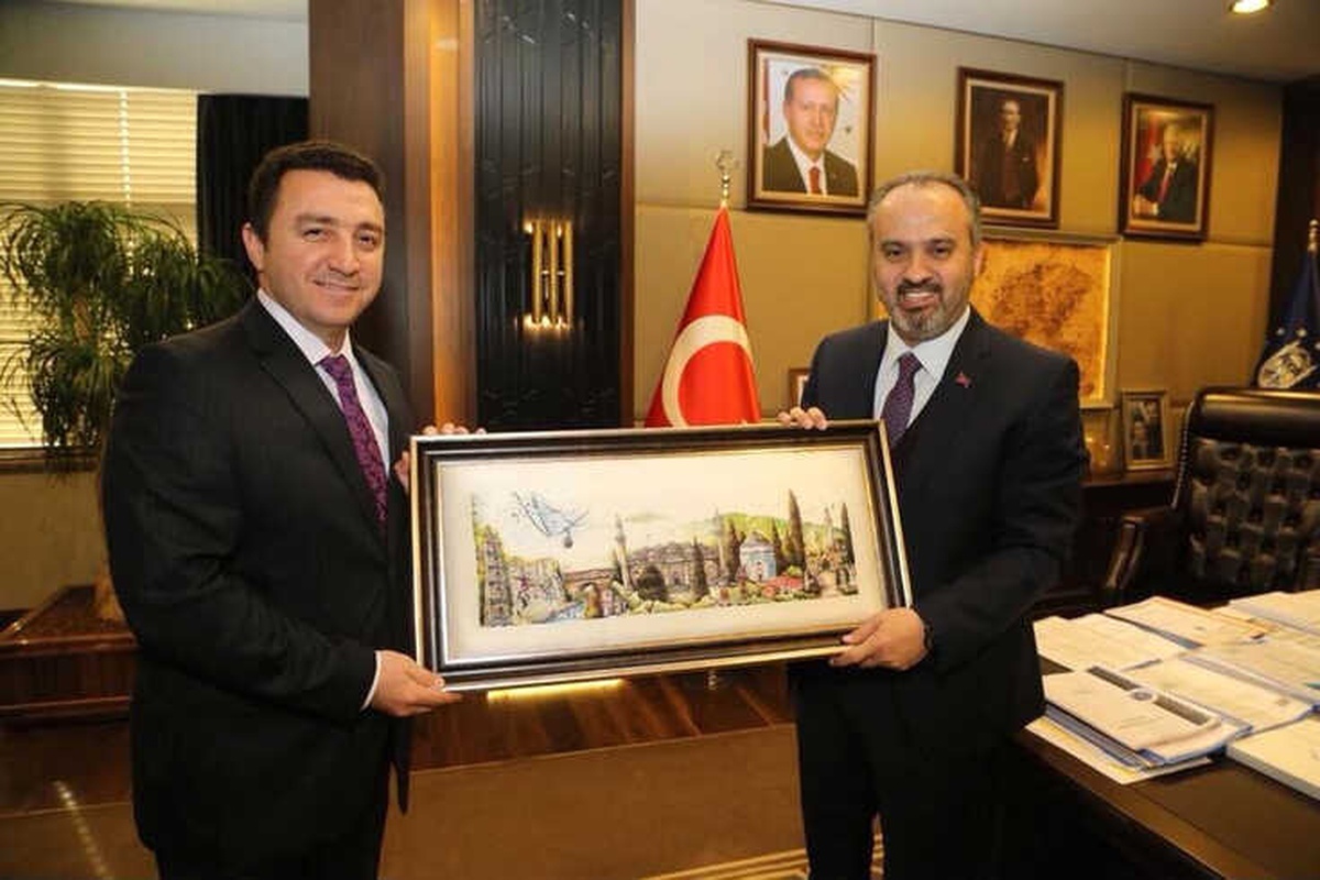 Bursa Büyükşehir Belediyesi\'ne Bilecik Çıkartması