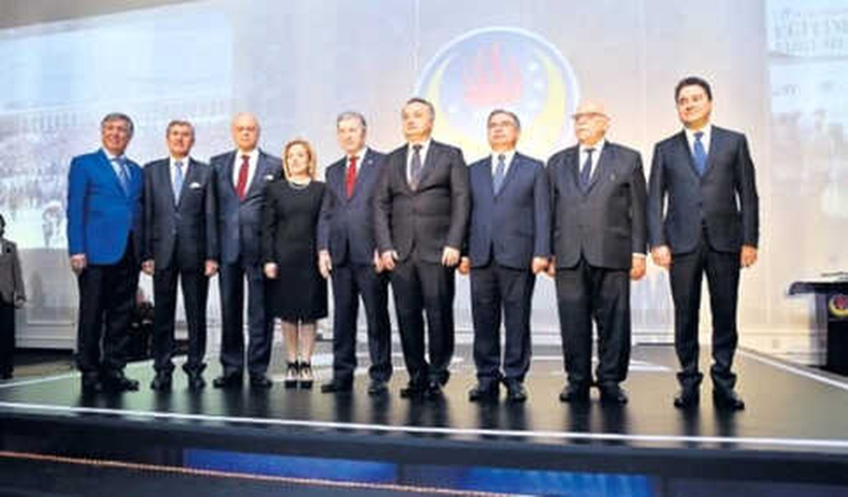 Cumhuriyet Tarihinin Dokuz Eğitim Bakanı Aynı Toplantıda!