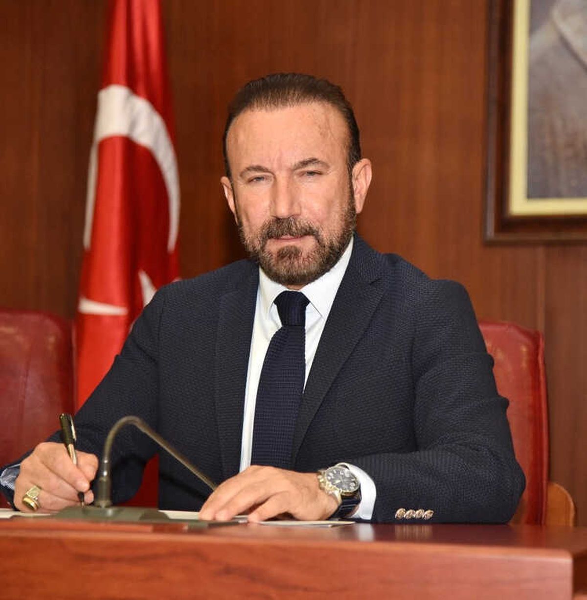 Doktor Belediye Başkanı, Tabibler Odası Üyeliğinden İstifa Etti