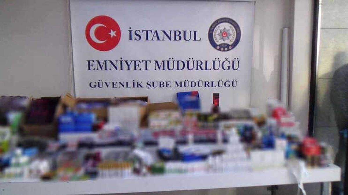 İstanbul\'da Sahte İlaç Operasyonu: 205 Bin 396 Ürün Ele Geçirildi