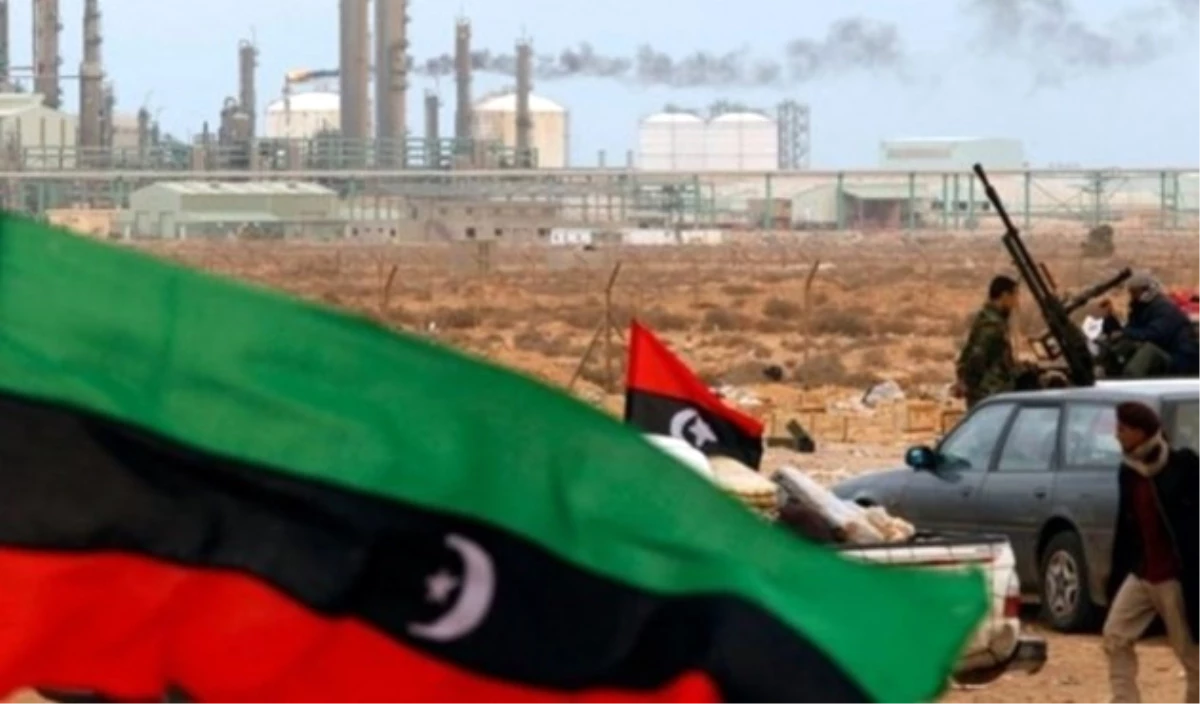Libya\'da Bir Camide Patlama