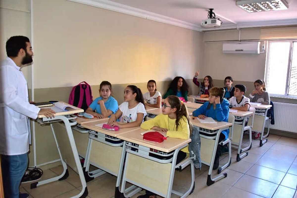 Şehzadeler Belediyesinden Ücretsiz İngilizce Kursu