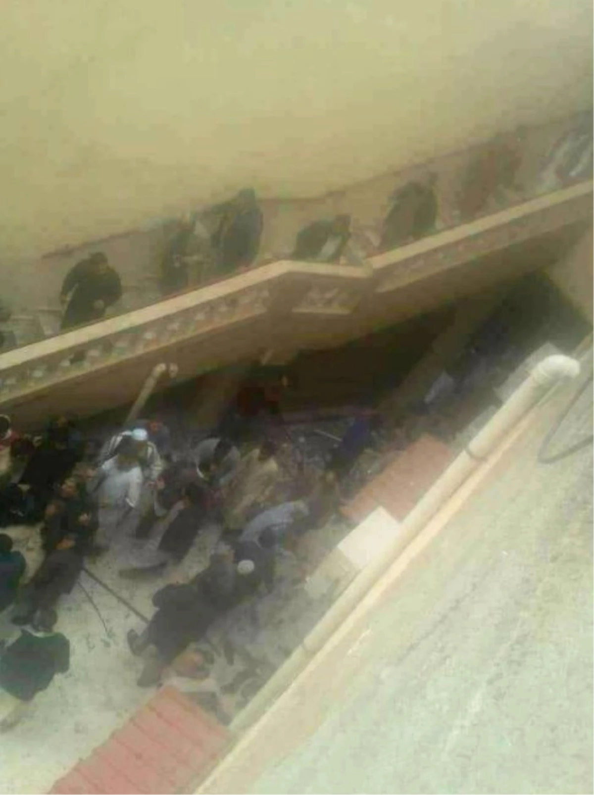 Son Dakika! Libya\'da Camide Patlama: 1 Ölü, 70 Yaralı