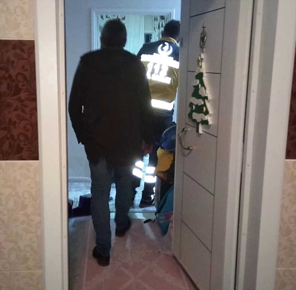 Adana\'da Haber Alınamayan Kadın, Evinde Baygın Bulundu