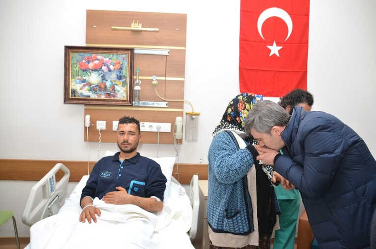 Afrin\'de Yaralanan Uzman Çavuş Talat Yıldız Memleketine Getirildi