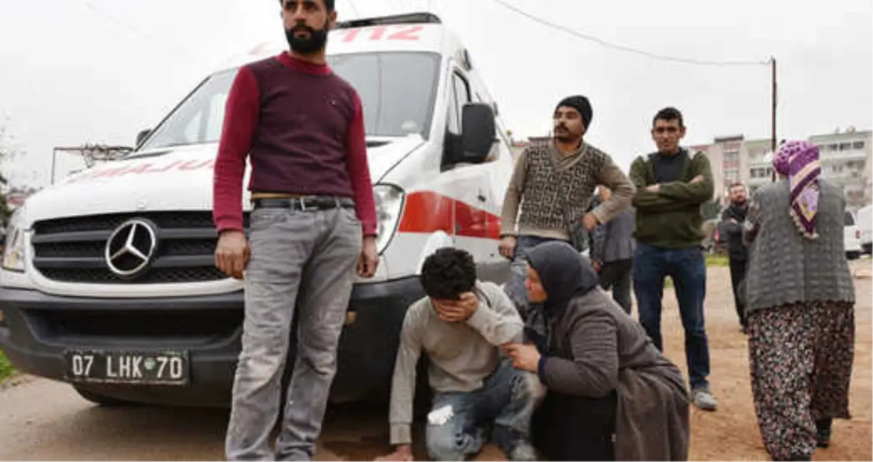 Antalya\'da Gecekonduda Çıkan Yangında 1,5 Yaşındaki Bebek Yanarak Can Verdi