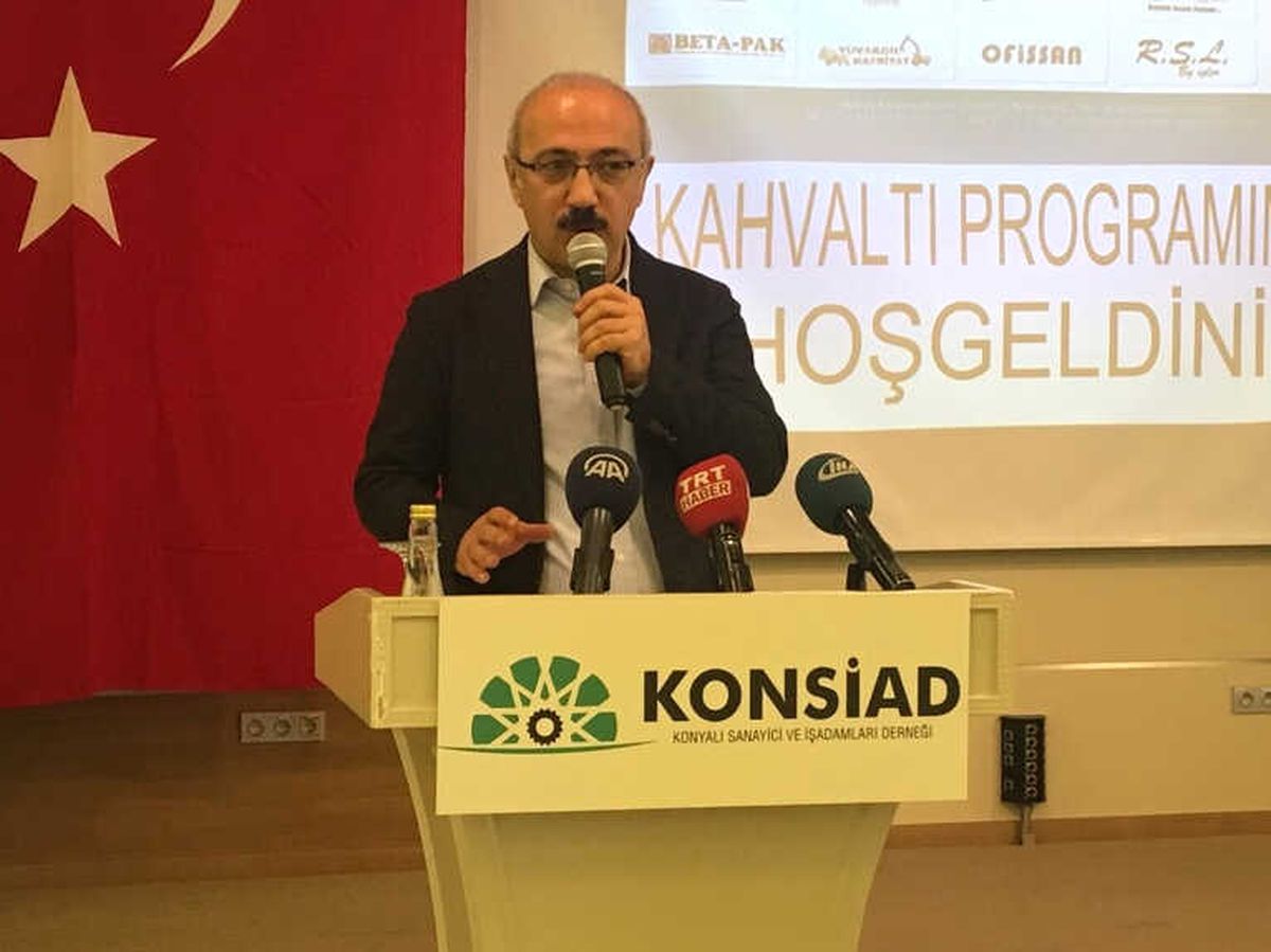 Bakan Elvan: "Türkiye Dururken Teröristlerle İşbirliğini Tercih Ettiler"