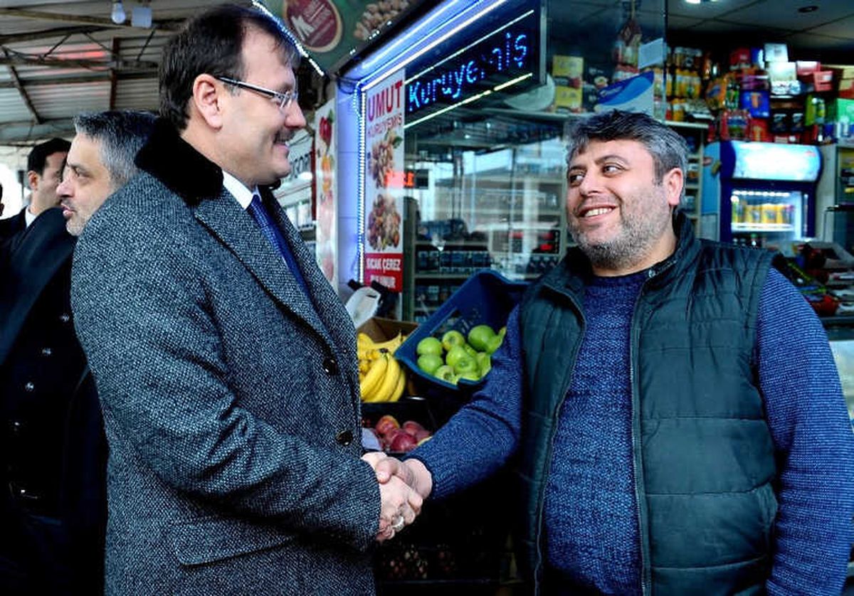 Başbakan Yardımcısı Çavuşoğlu\'nun Esnaf Ziyareti