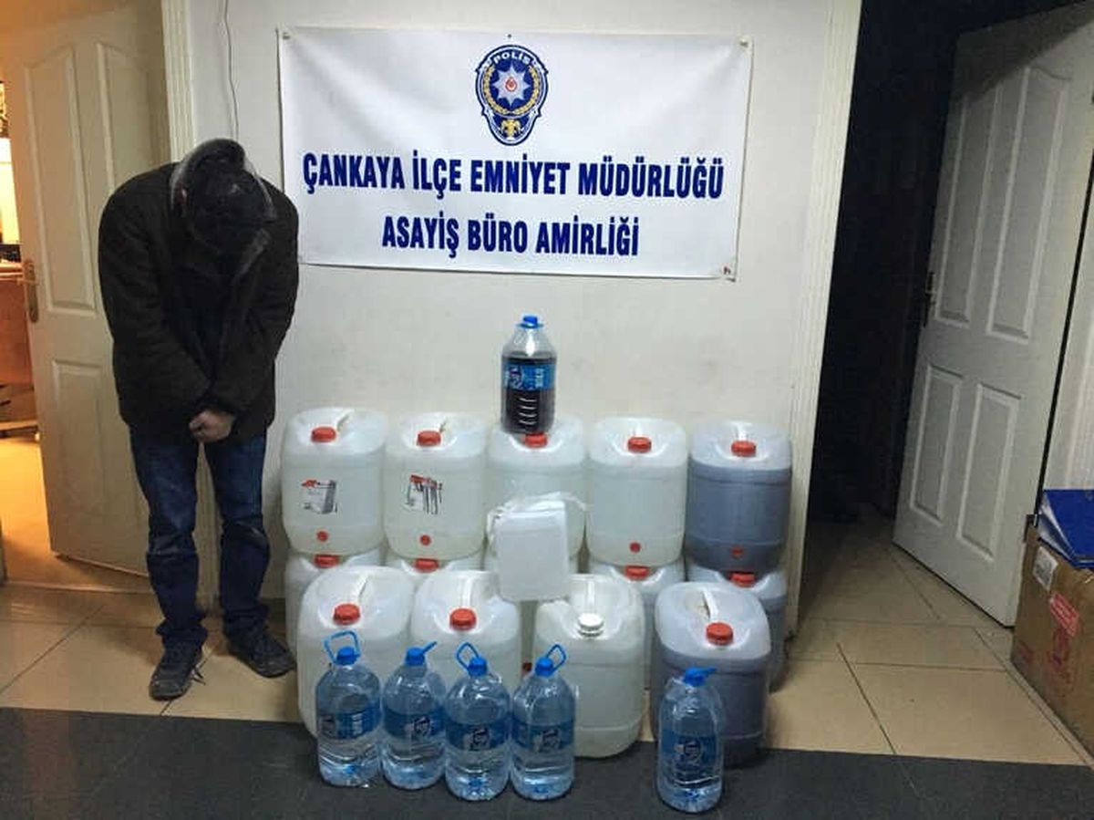 Başkent\'te Kaçak İçki Operasyonu