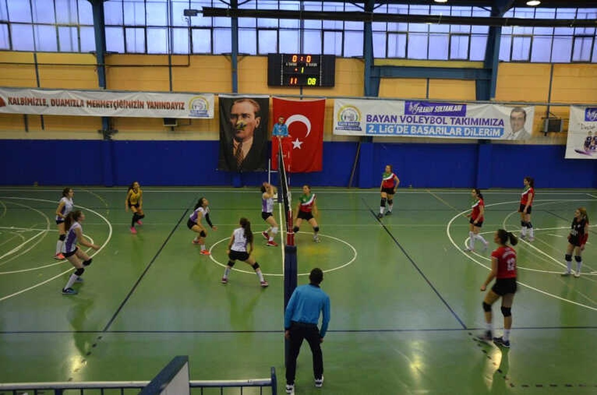 Bilecik Kulüplü Voleybol Genç Kızlar İl Şampiyonası Başladı