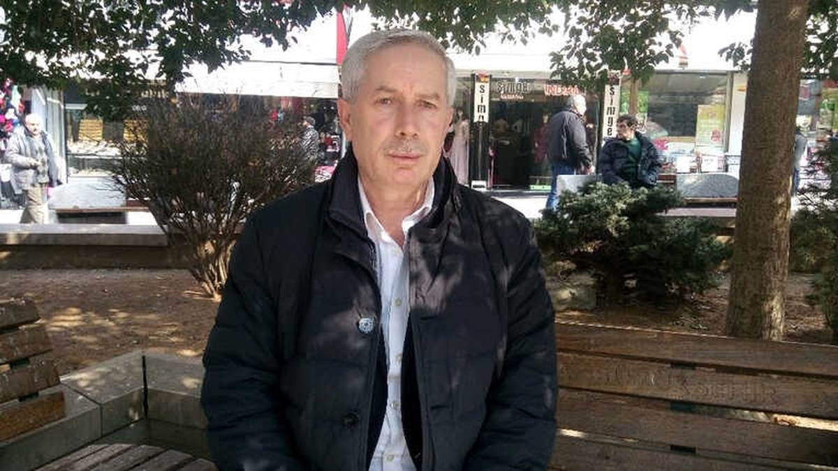 Borçlarını Ödemek İçin Sattığı Arabasının Parasını Kaybetti