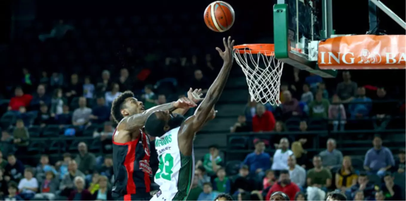 Darüşşafaka-Muratbey Uşak: 89-76