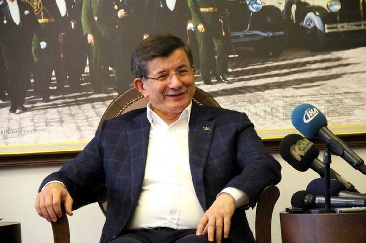 Davutoğlu: "İsrail Uçağının Düşürülmesi Afrin Operasyonunu Etkilemez"