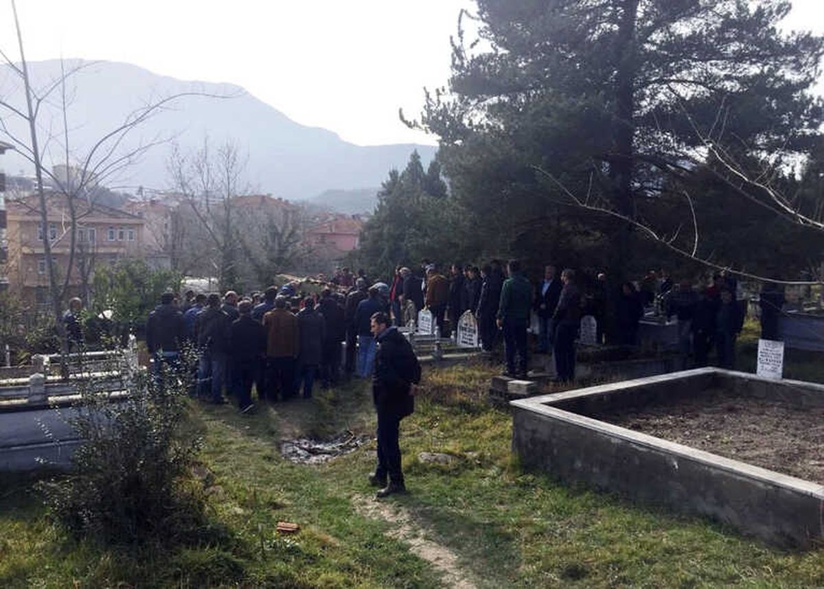 Fenalaşan Hamile Kadın Hayatını Kaybetti, Bebeği Kurtarıldı