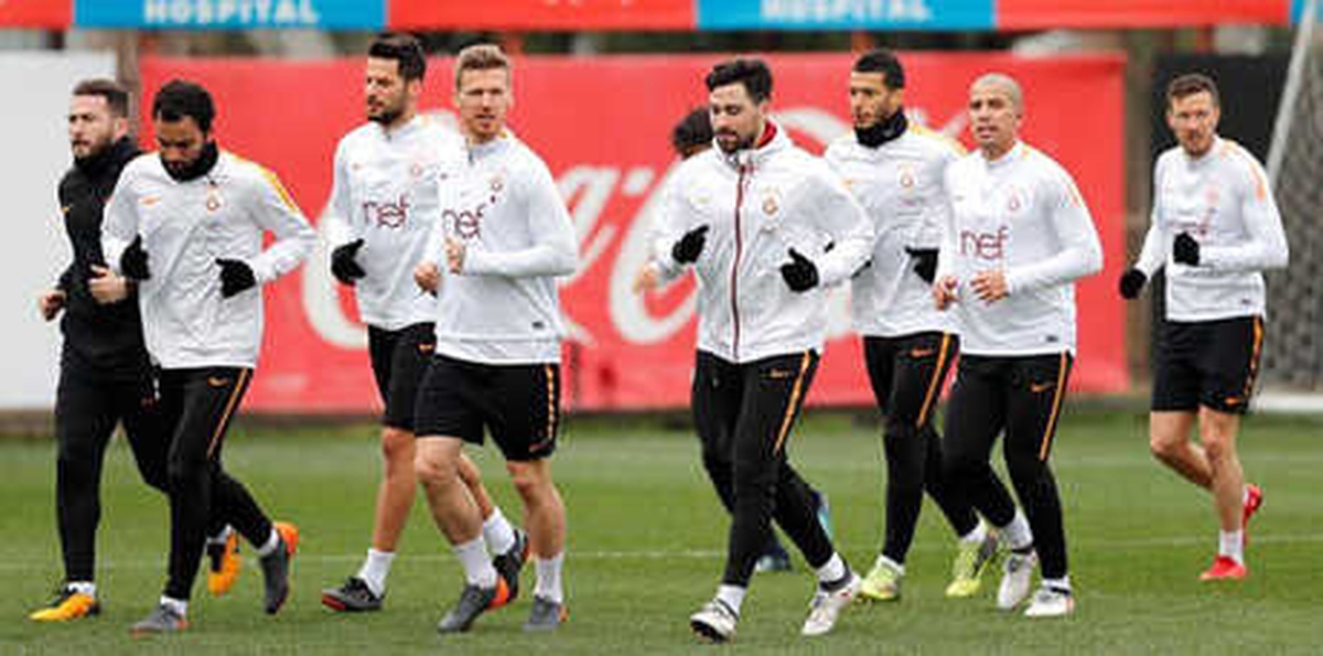Galatasaray\'da Antalyaspor Maçı Hazırlıkları Sürüyor