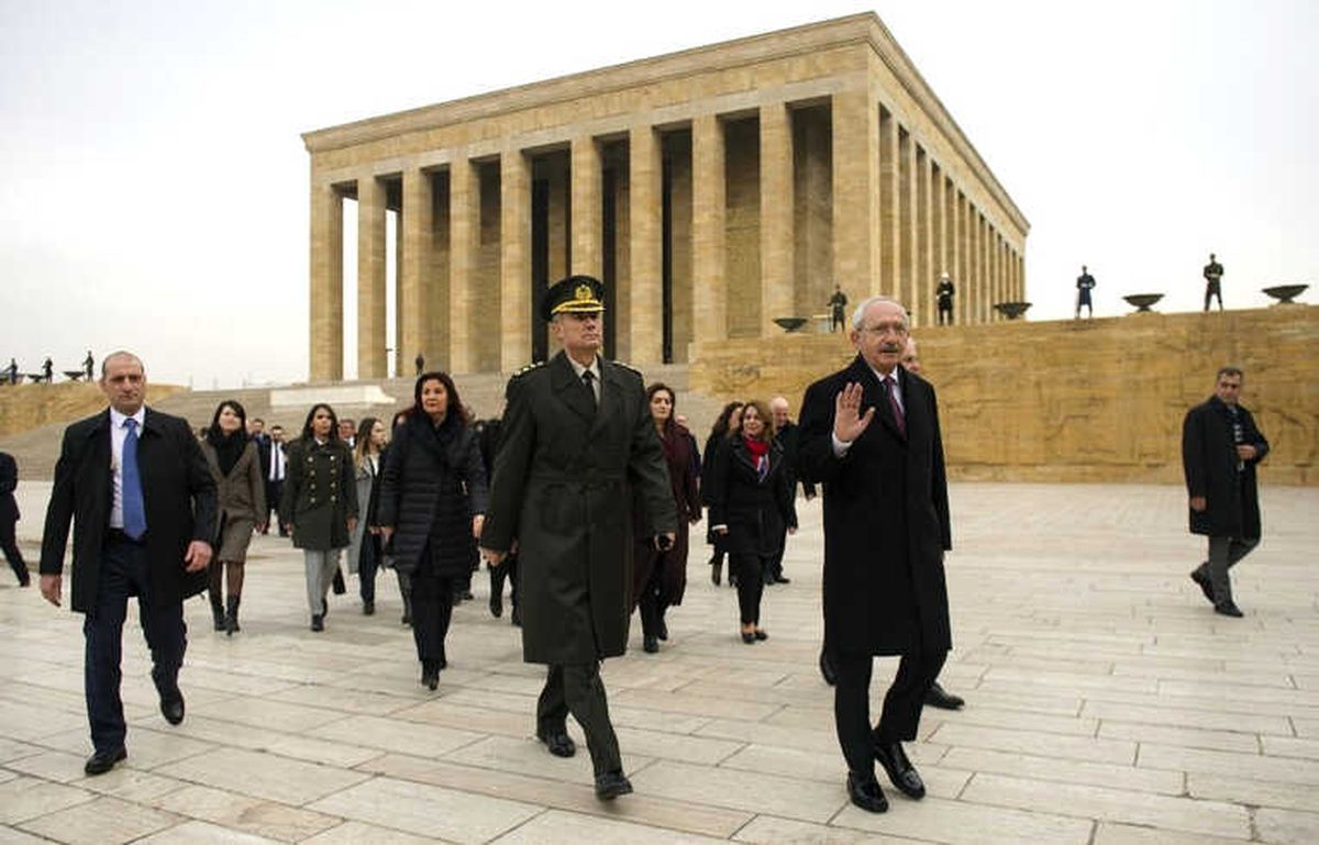 Kılıçdaroğlu, Pm Üyeleri ile Anıtkabir\'i Ziyaret Etti