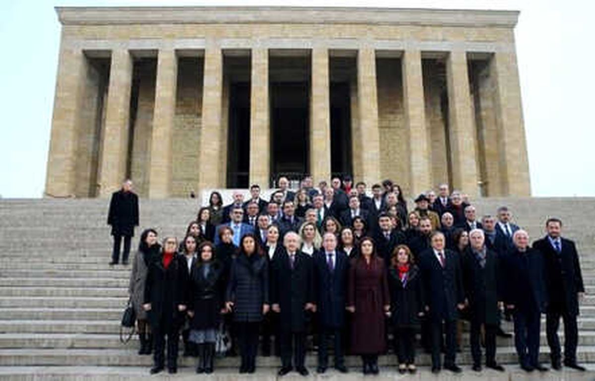 Kılıçdaroğlu, Pm Üyeleri ile Anıtkabir\'i Ziyaret Etti