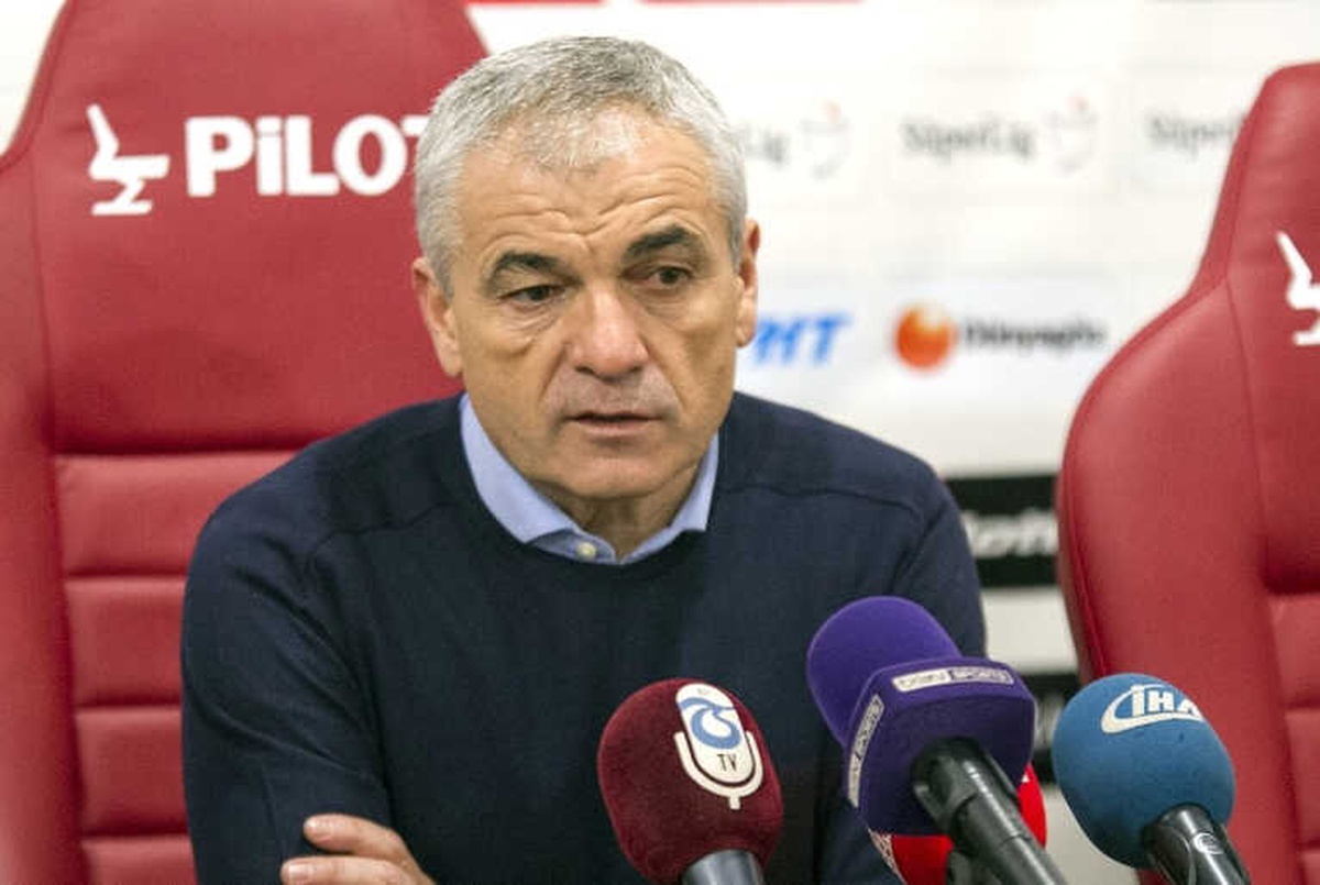 Rıza Çalımbay: "Trabzonspor Taraftarının Takımına Sahip Çıkması Gerekiyor"
