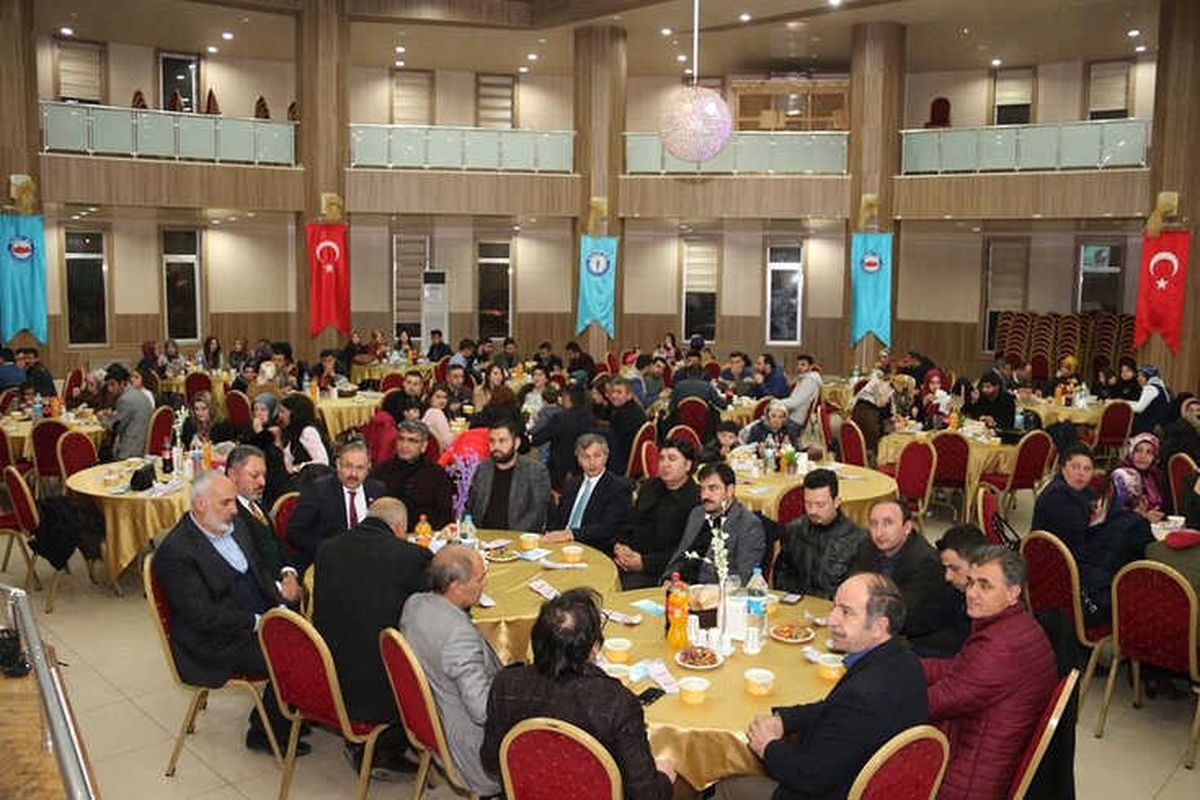 Sağlık Çalışanları Kaynaşma Yemeğinde Bir Araya Geldi