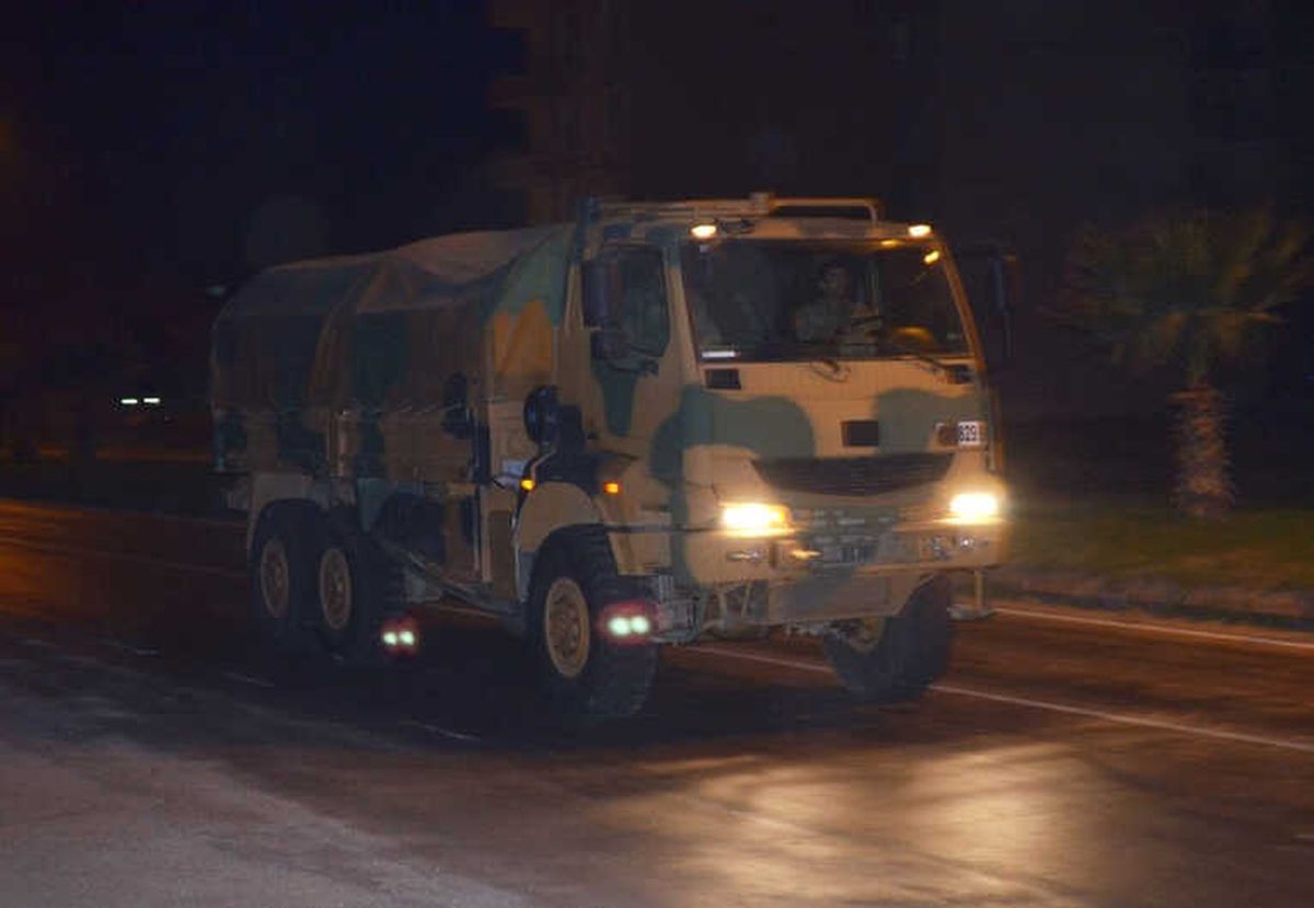 Sınıra Askeri Sevkıyat