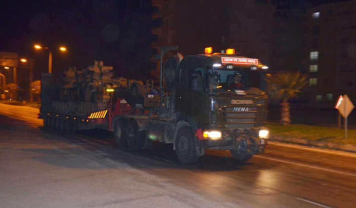 Sınıra Askeri Sevkıyat