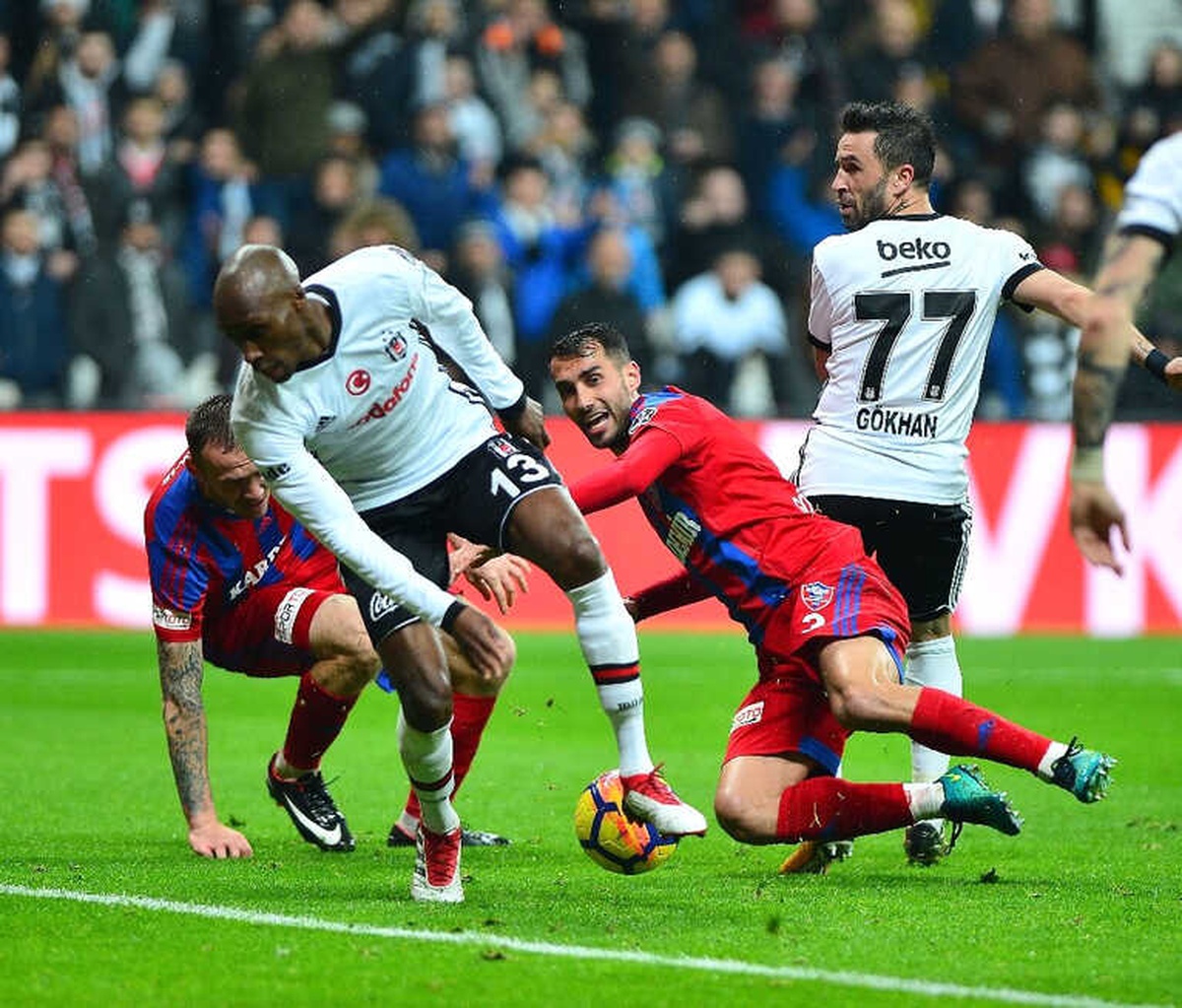 Spor Toto Süper Lig: Beşiktaş: 5 - Kardemir Karabükspor: 0 (Maç Sonucu)