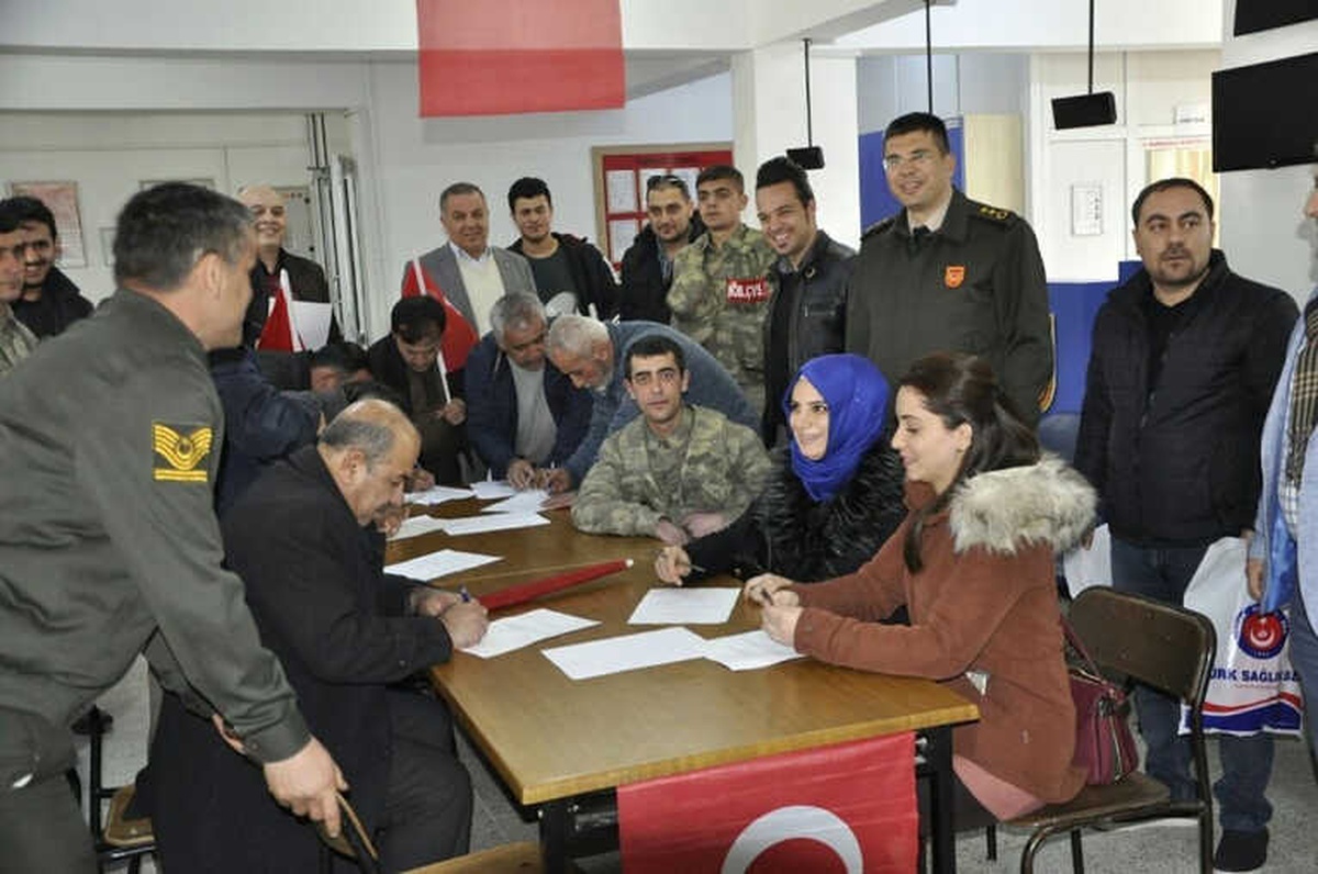 Türk Sağlık Sen\'den Mehmetçiğe Destek