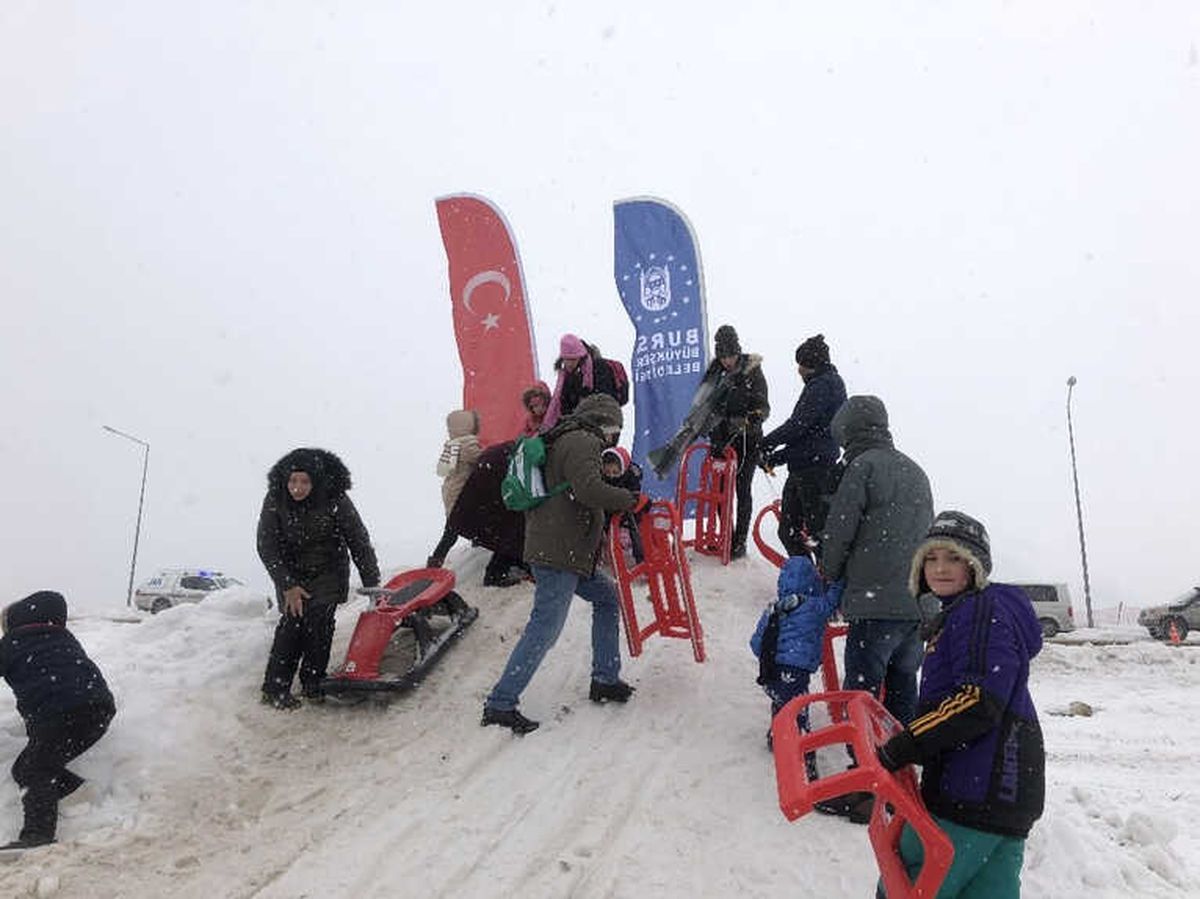 Uludağ\'da \'Kış Şenliği\' Coşkusu