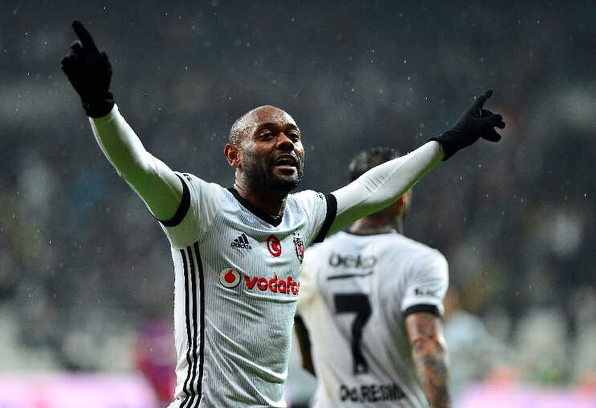 Vagner Love Siftah Yaptı