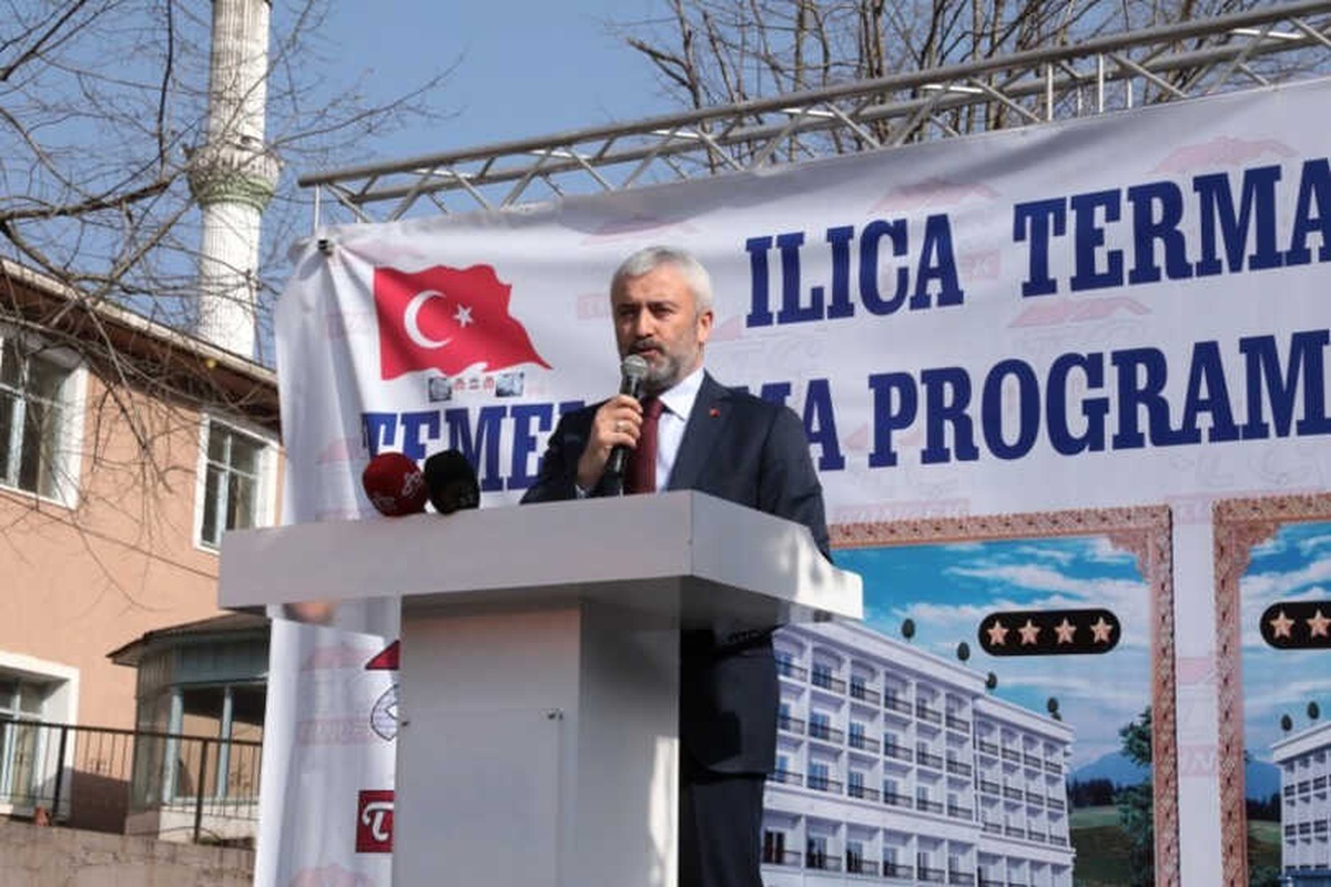 Yılmaz: "Ilıca\'da Tek Renk Bina Uygulaması Yapacağız"