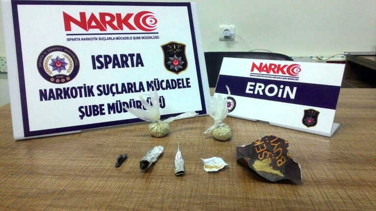 Yol Kontrolünde Uyuşturucu Baskını: 3 Gözaltı