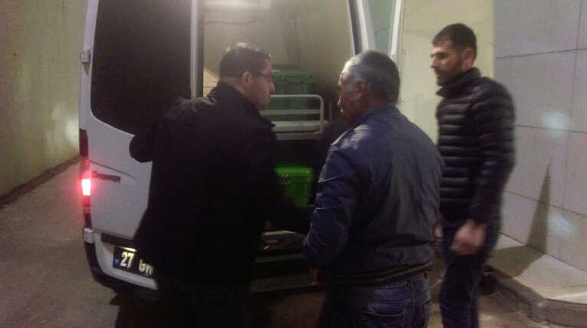 Çığlık Sesi Duydu, Süt Sağan Oğlunu Hareketsiz Yatarken Buldu
